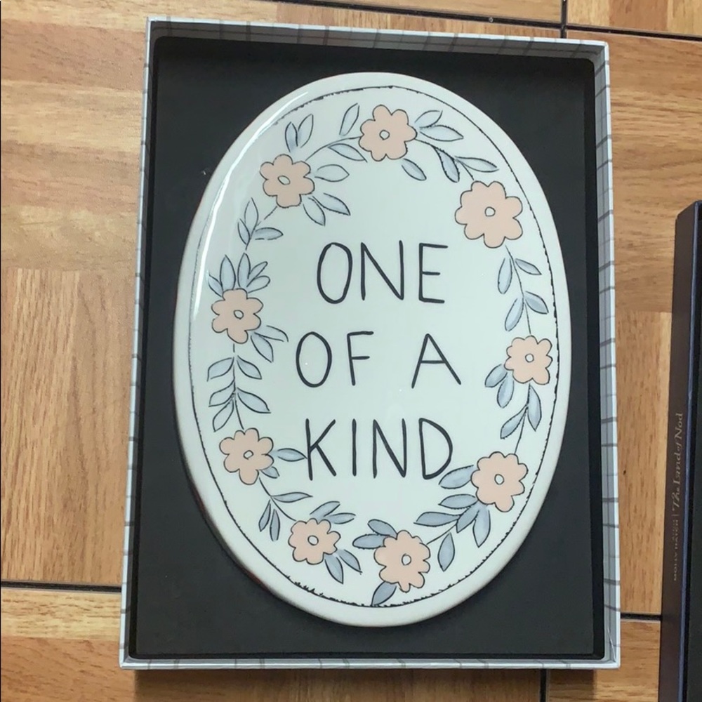 Ceramic plaque